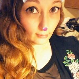 Meet your Posher, Lynn